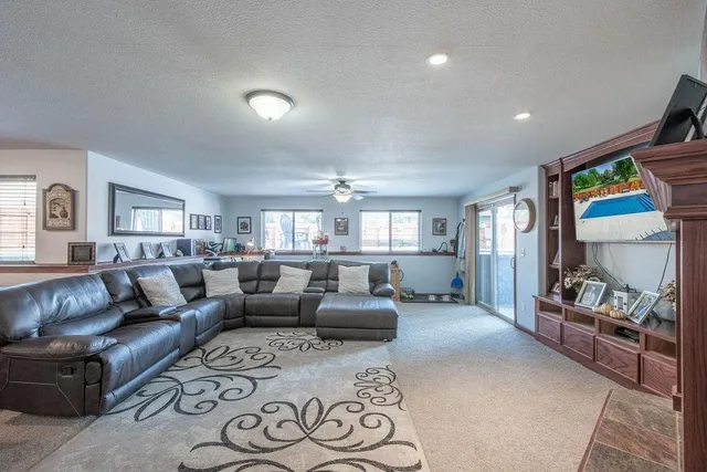 $449,900 | 2905 Sunflower Drive, Derby, KS 67037