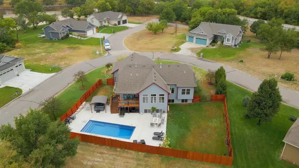 $449,900 | 2905 Sunflower Drive, Derby, KS 67037