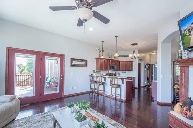 $449,900 | 2905 Sunflower Drive, Derby, KS 67037