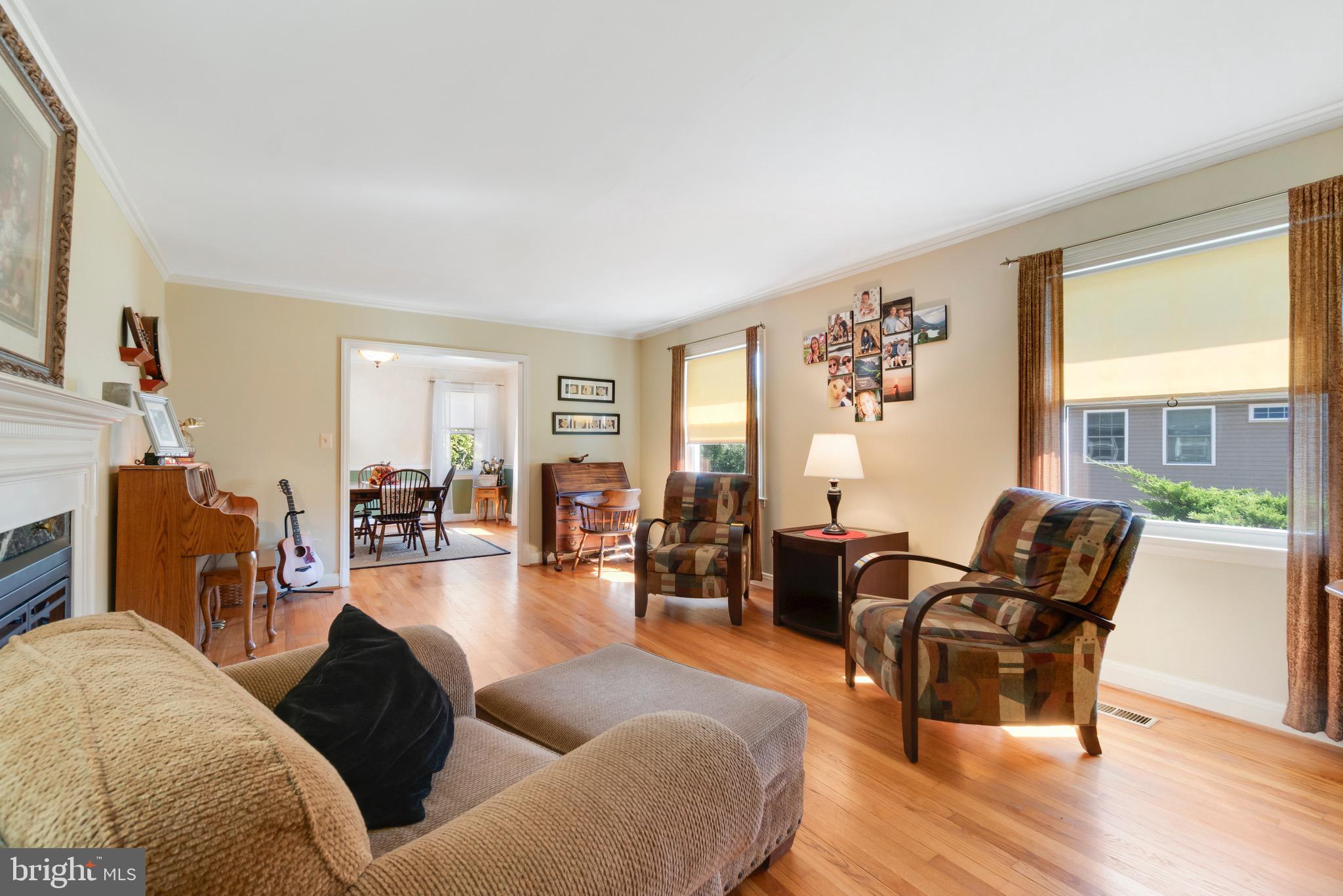 3902 View Top Road Ellicott City, MD 21042 - Photo 8 of 46 lots of natural light