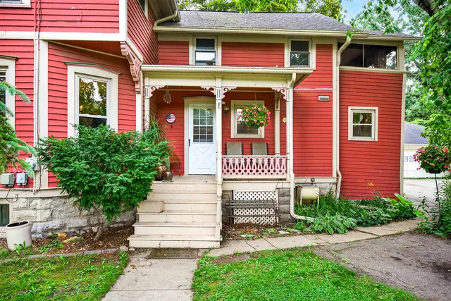 $234,900 | 1145 Elmwood Avenue, Oshkosh, WI 54901