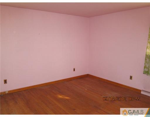 336 Ridgeley Street Perth Amboy, NJ 08861 - Photo 6 of 12