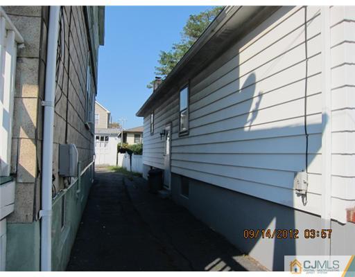 336 Ridgeley Street Perth Amboy, NJ 08861 - Photo 10 of 12