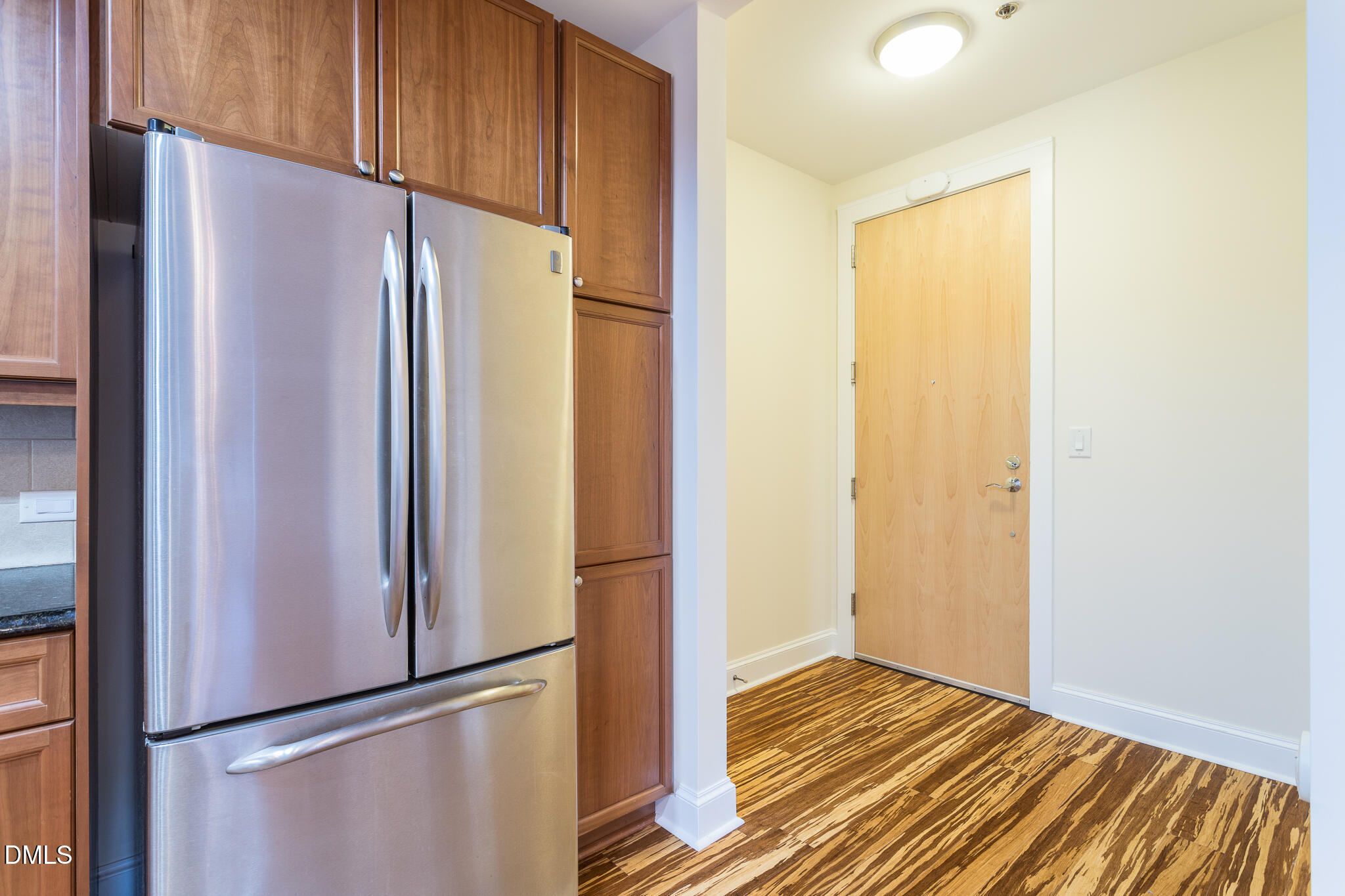 618 North Boylan Avenue, Unit 528 Raleigh, NC 27603 - Photo 10 of 21 10 618 N Boylan Ave Int Unit 528 mls