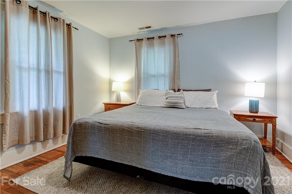 52 Valley View Road Asheville, NC 28803 - Photo 11 of 21 Gallery Image 11