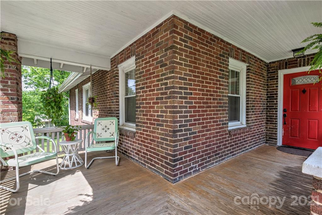 52 Valley View Road Asheville, NC 28803 - Photo 19 of 21 Gallery Image 19