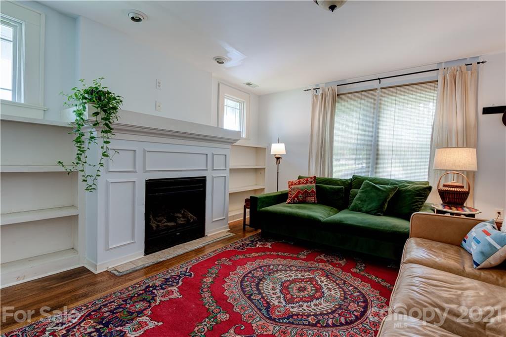 52 Valley View Road Asheville, NC 28803 - Photo 4 of 21 Gallery Image 4