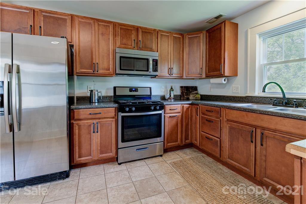 52 Valley View Road Asheville, NC 28803 - Photo 7 of 21 Gallery Image 7