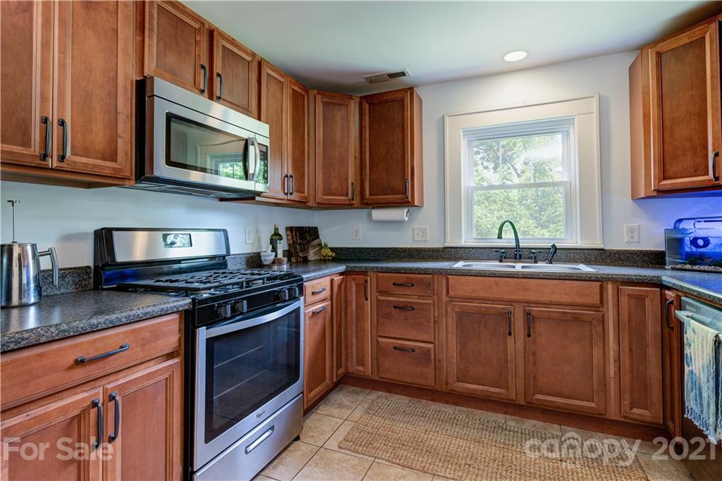 52 Valley View Road Asheville, NC 28803 - Photo 8 of 21 Gallery Image 8