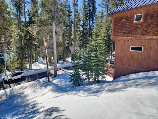 $84,997 | 50926 Conifer Drive, Soda Springs, CA 95728