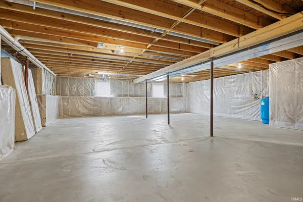 $384,900 | 20072 Amethyst Drive, Goshen, IN 46528