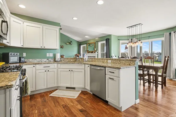 $384,900 | 20072 Amethyst Drive, Goshen, IN 46528