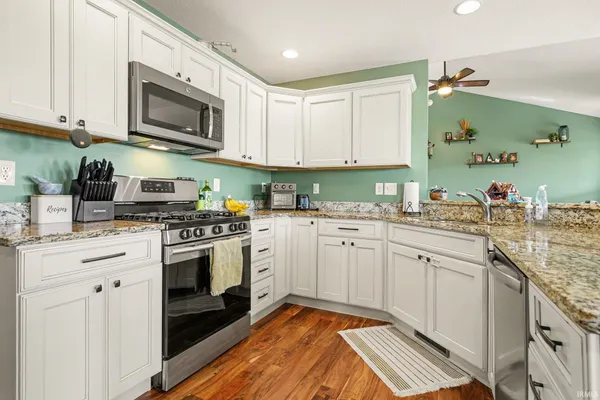 $384,900 | 20072 Amethyst Drive, Goshen, IN 46528