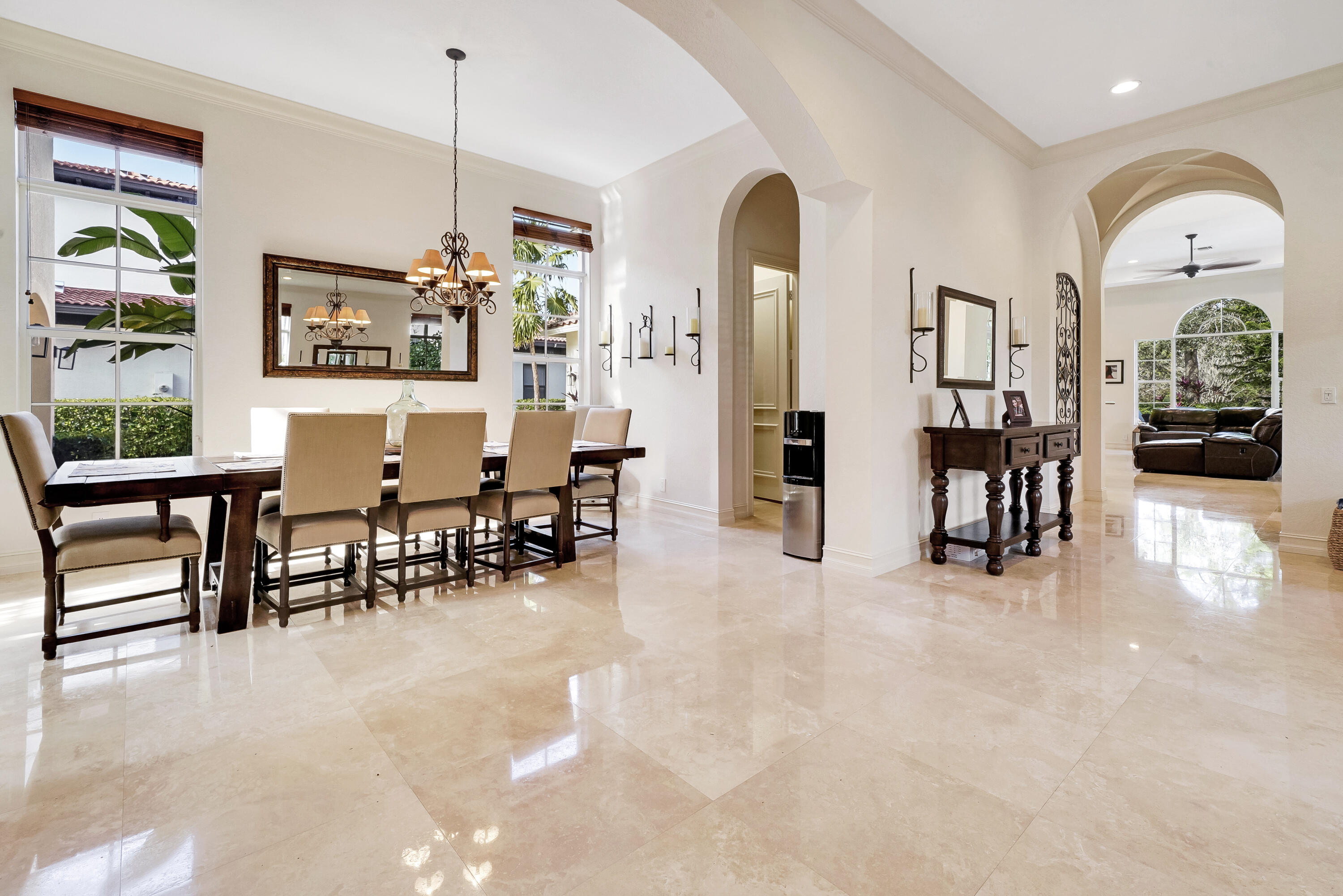 110 Villa Bella Jupiter, FL 33458 - Photo 3 of 79 23_Image_11