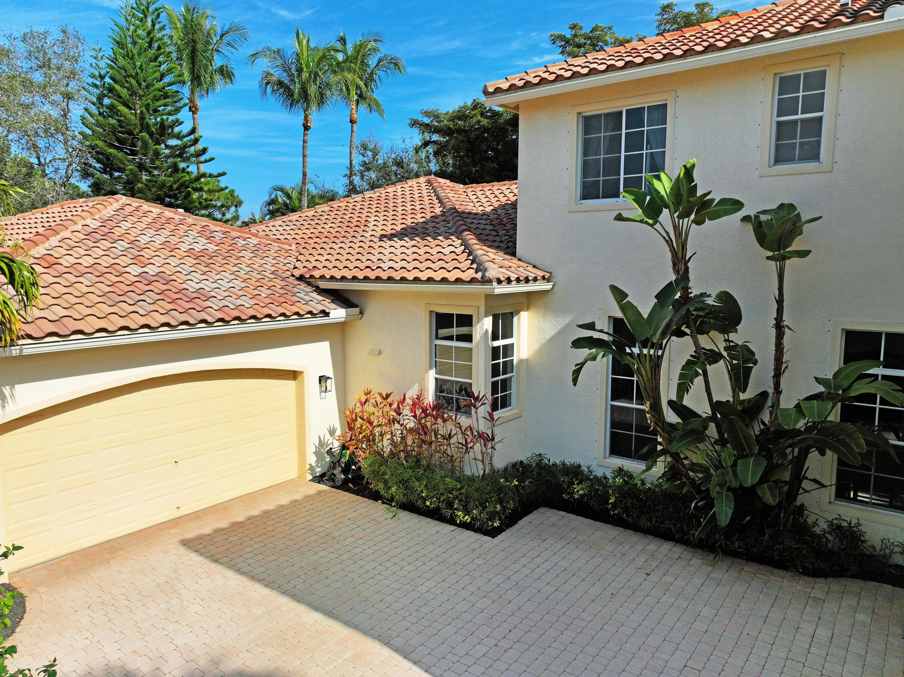 110 Villa Bella Jupiter, FL 33458 - Photo 68 of 79 02_aerial_2