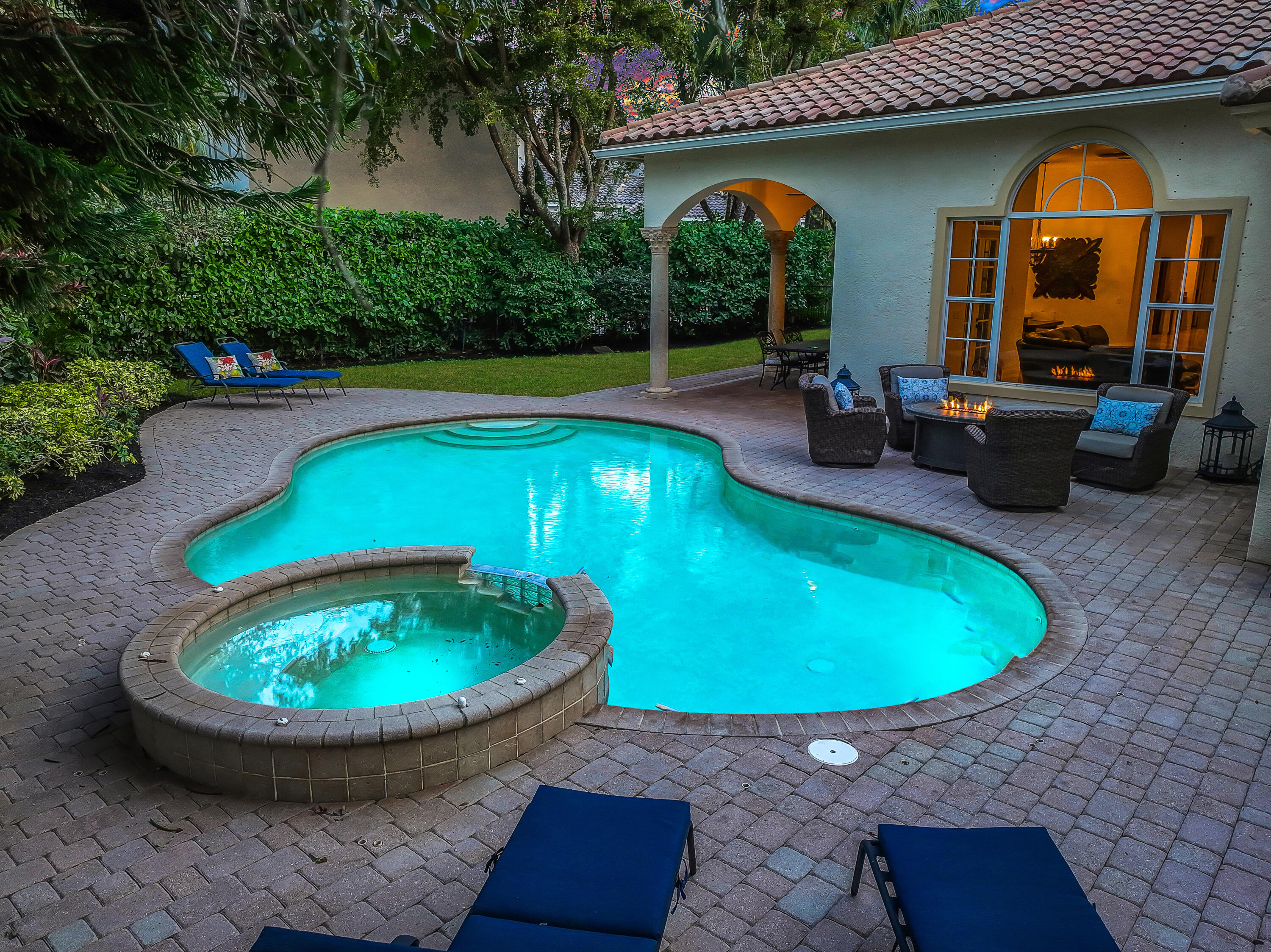 110 Villa Bella Jupiter, FL 33458 - Photo 10 of 79 80_Twilight_14