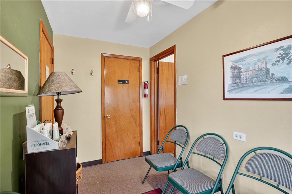 718 West Ingomar Road Pittsburgh, PA 15237 - Photo 36 of 40 a view of a workspace