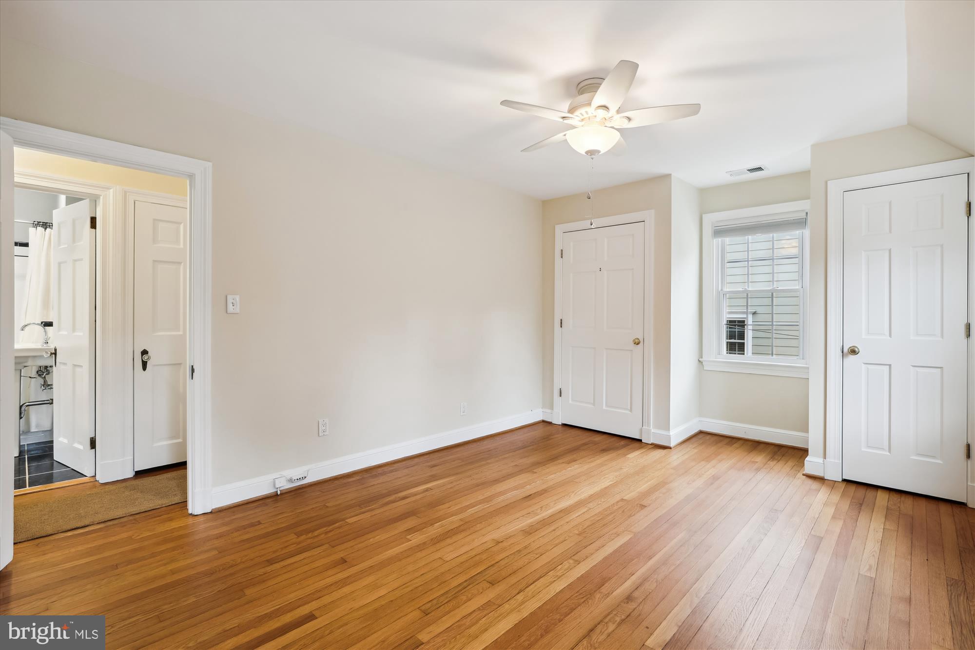 2209 Russell Road Alexandria, VA 22301 - Photo 22 of 48 Primary Bedroom