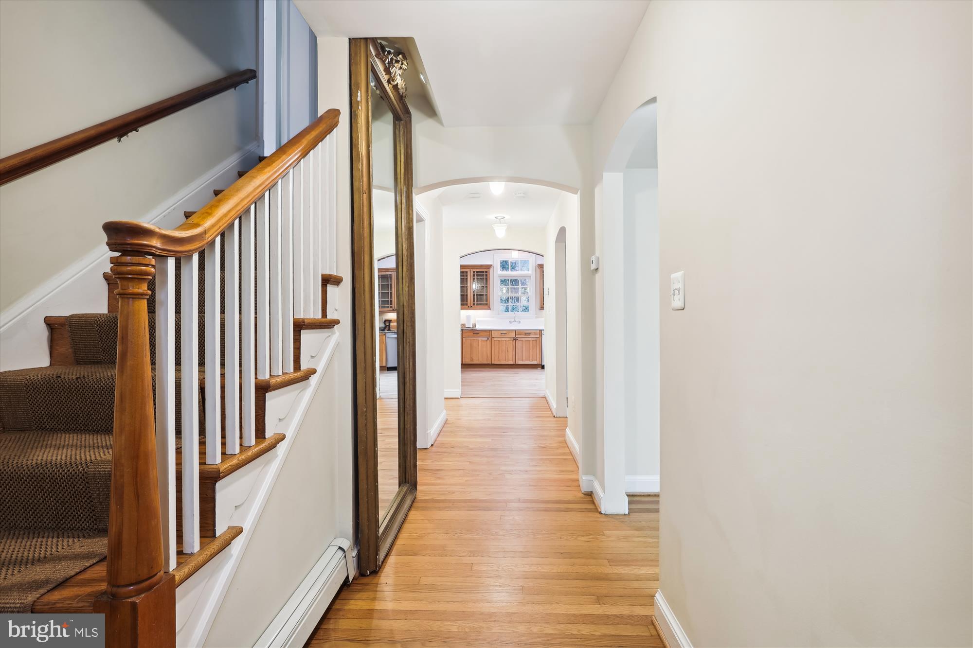 2209 Russell Road Alexandria, VA 22301 - Photo 4 of 48 Come on in