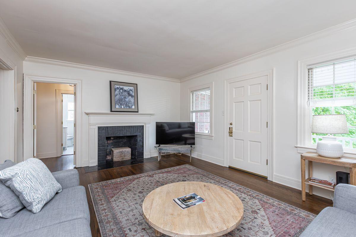 1411 Fontaine Road, Unit 202 Lexington, KY 40502 - Photo 9 of 24 photo_online_006