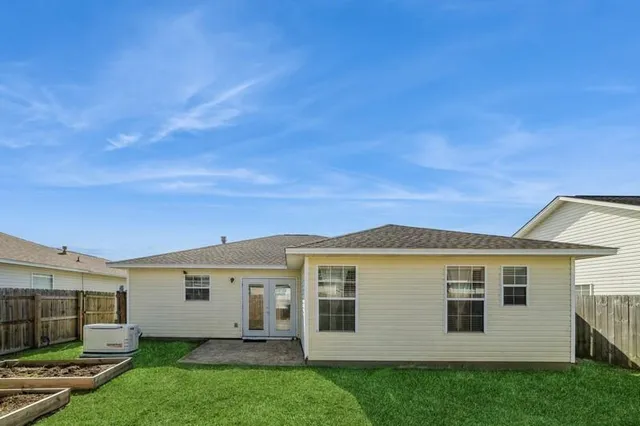 $317,000 | 958 John Wayne Circle, Fort Walton Beach, FL 32547