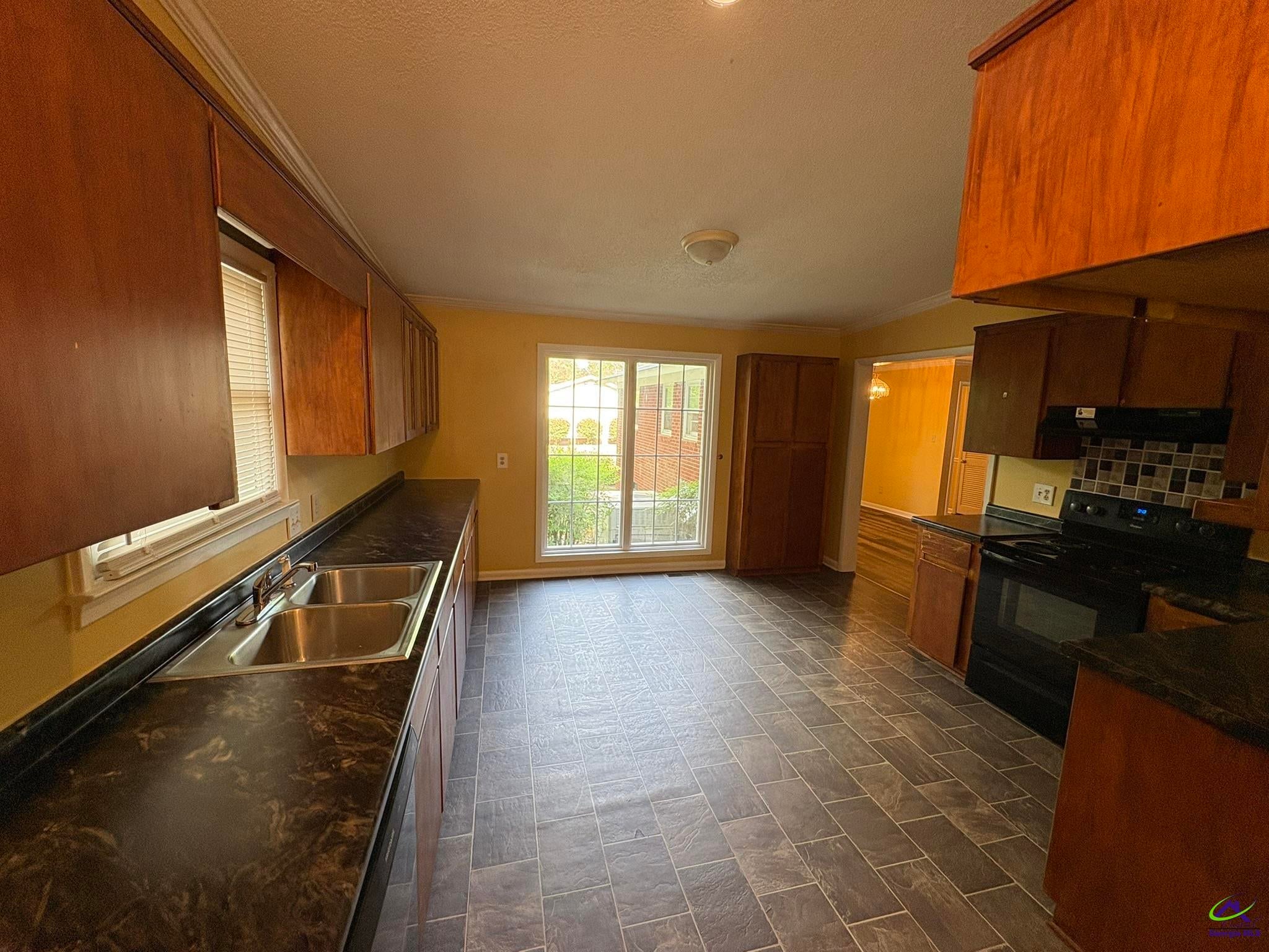1301 Tucker Road Perry, GA 31069 - Photo 8 of 17