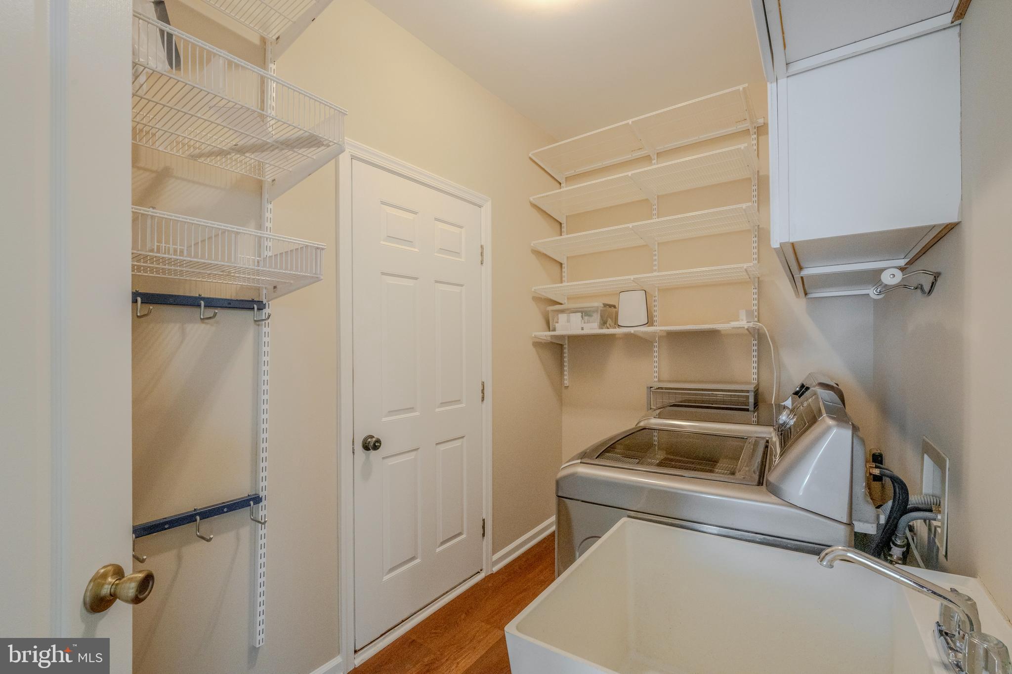 1327 Murray Downs Way Reston, VA 20194 - Photo 20 of 70 Laundry Room / Mud Room