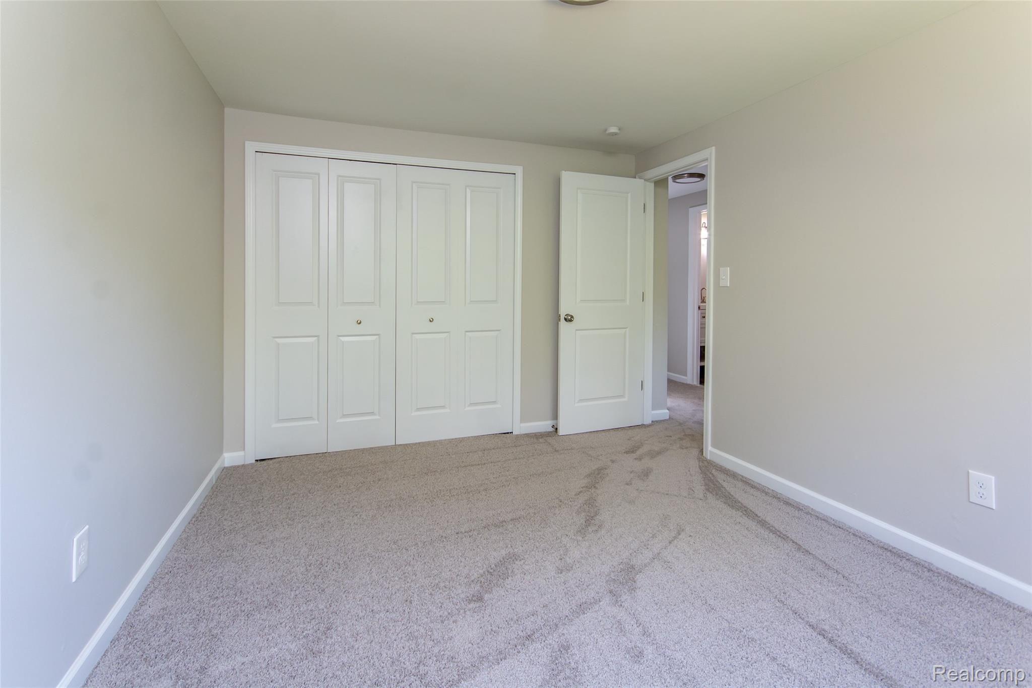26225 Middlebelt Road Farmington, MI 48334 - Photo 22 of 40 DSC_3502.jpg