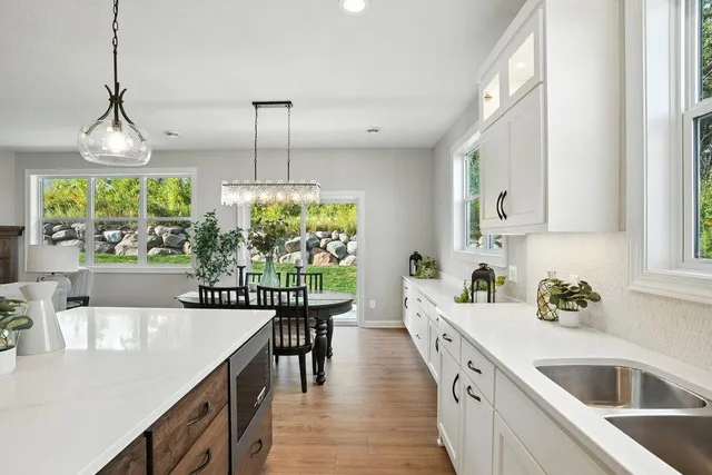 $629,899 | 27221 Pete's Hl Trail, Elko New Market, MN 55020