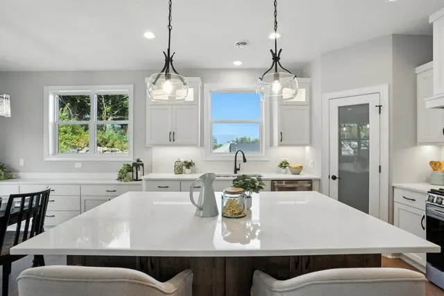 $629,899 | 27221 Pete's Hl Trail, Elko New Market, MN 55020