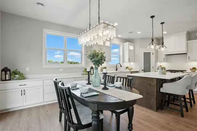 $629,899 | 27221 Pete's Hl Trail, Elko New Market, MN 55020