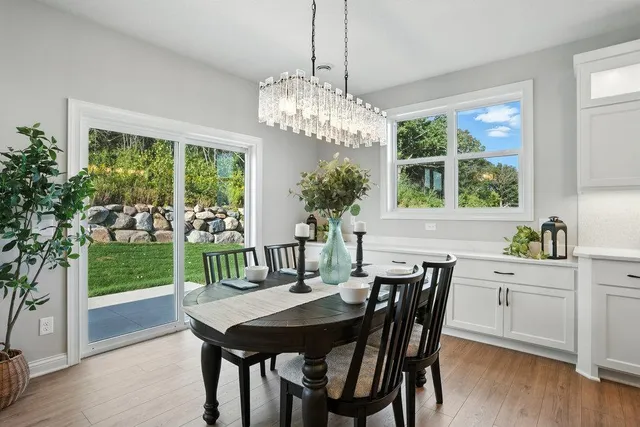 $629,899 | 27221 Pete's Hl Trail, Elko New Market, MN 55020