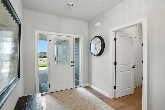 $629,899 | 27221 Pete's Hl Trail, Elko New Market, MN 55020