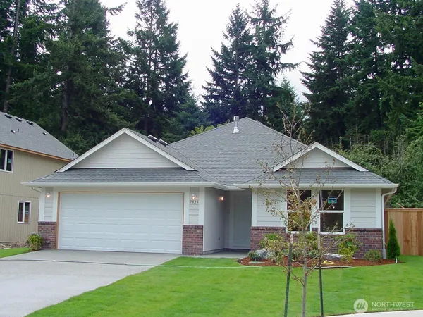 $2,695 | 7325 39th Court Southeast, Lacey, WA 98503