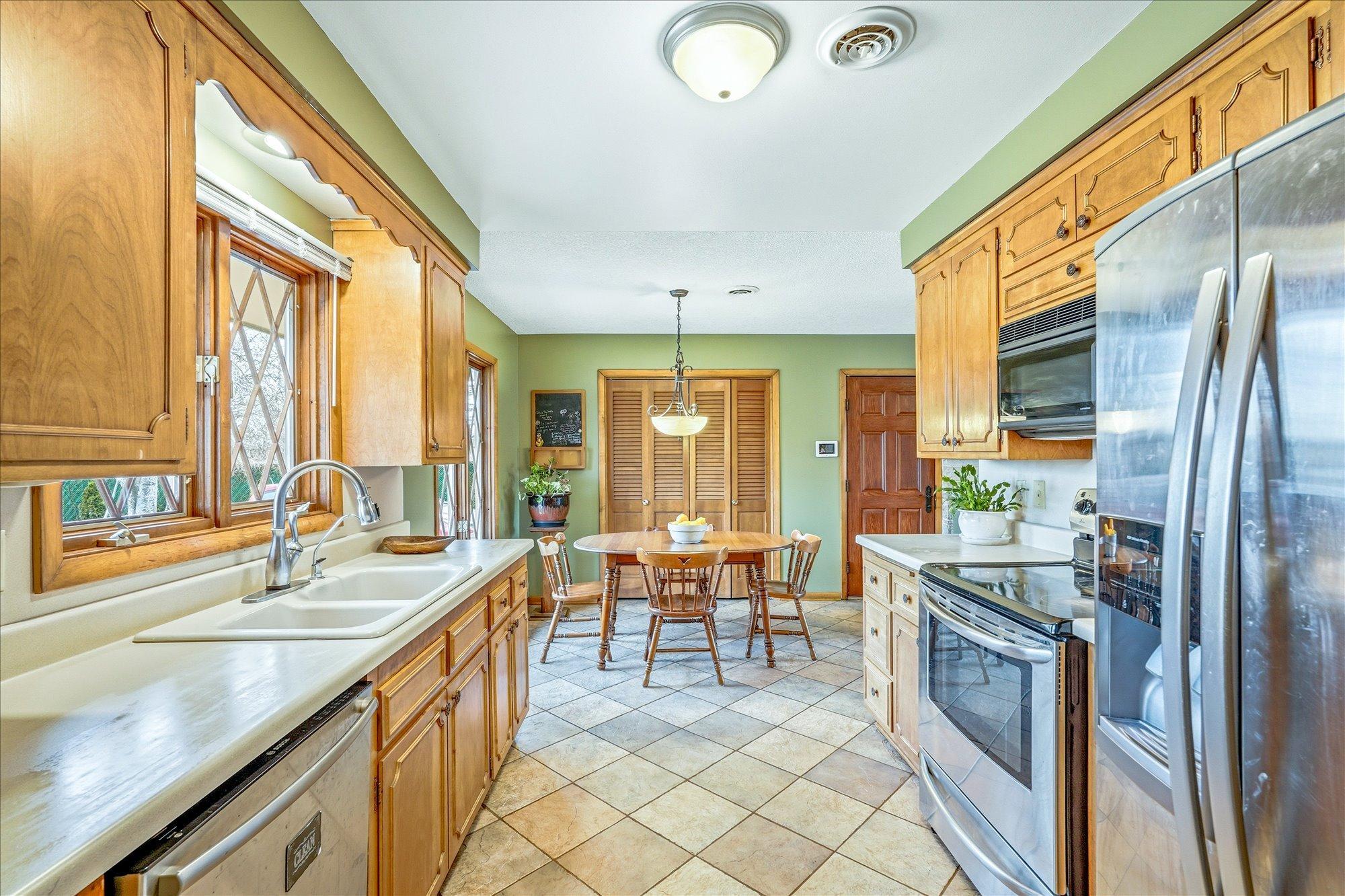 171 Rice Creek Terrace Northeast Fridley, MN 55432 - Photo 13 of 40