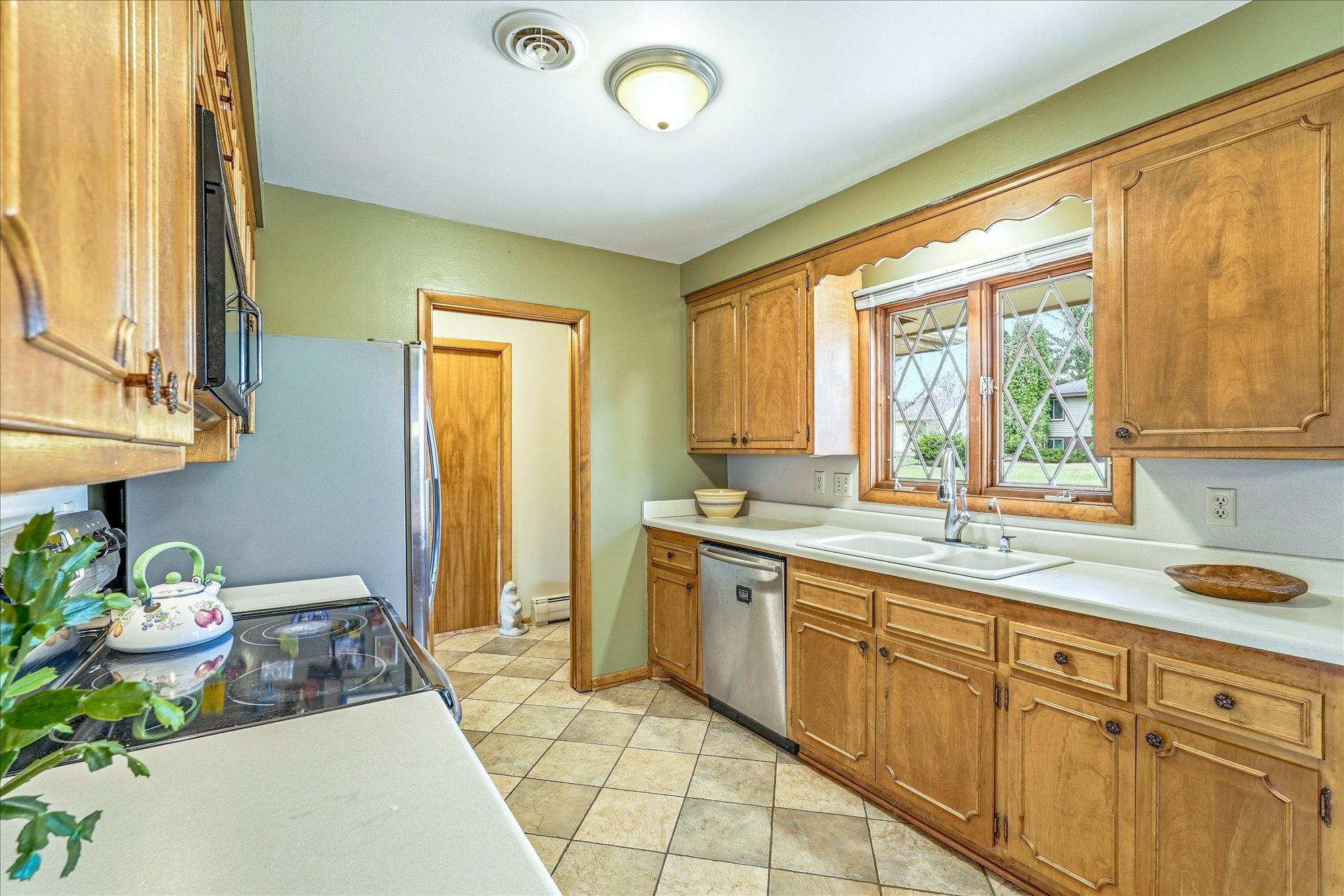 171 Rice Creek Terrace Northeast Fridley, MN 55432 - Photo 15 of 40