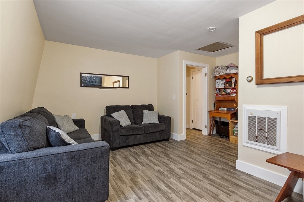 45 Princeton Road Sterling, MA 01564 - Photo 26 of 38