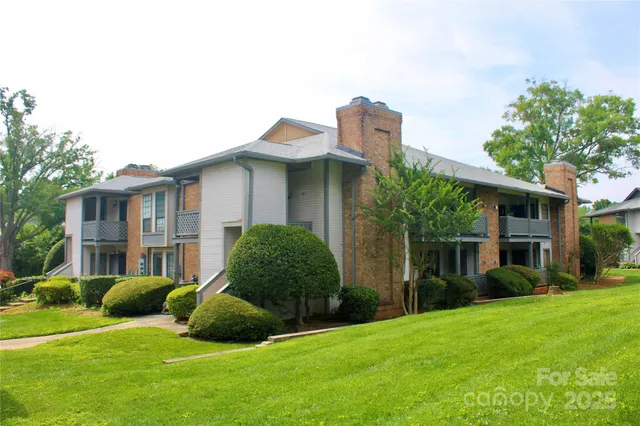 $214,000 | 5864 Harris Grove Lane, Charlotte, NC 28212