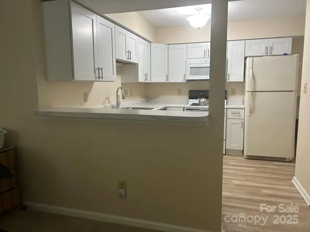 $214,000 | 5864 Harris Grove Lane, Charlotte, NC 28212