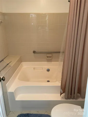 $214,000 | 5864 Harris Grove Lane, Charlotte, NC 28212