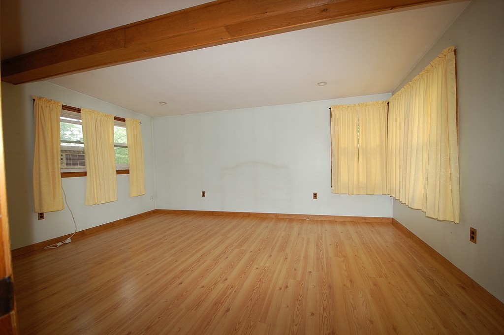 84 Oak Ridge Road Lunenburg, MA 01462 - Photo 20 of 25 Gallery Image 20