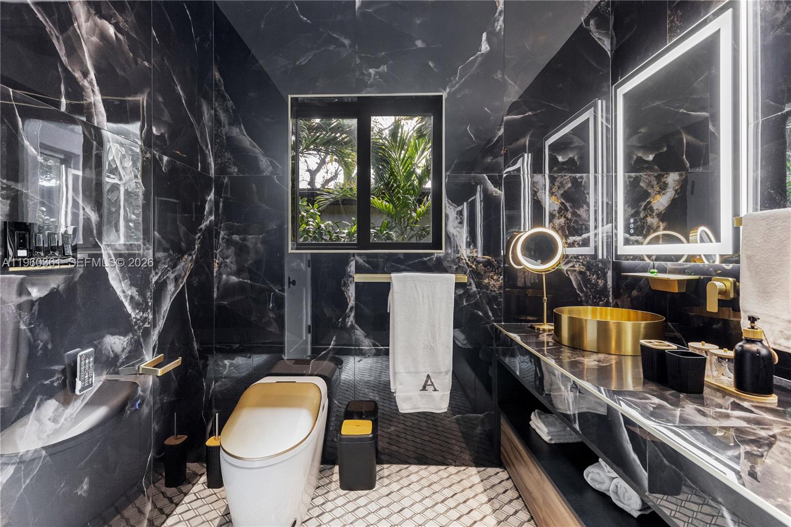 63 Southwest 31st Road Miami, FL 33129 - Photo 20 of 38 Primary