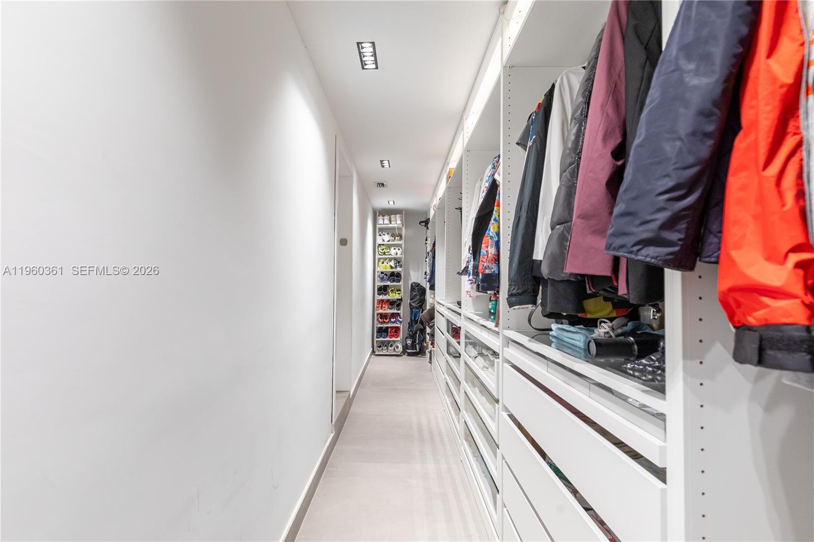 63 Southwest 31st Road Miami, FL 33129 - Photo 22 of 38