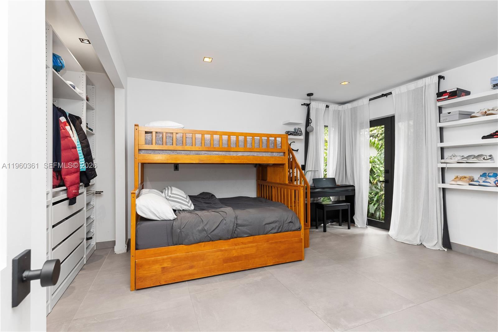 63 Southwest 31st Road Miami, FL 33129 - Photo 24 of 38