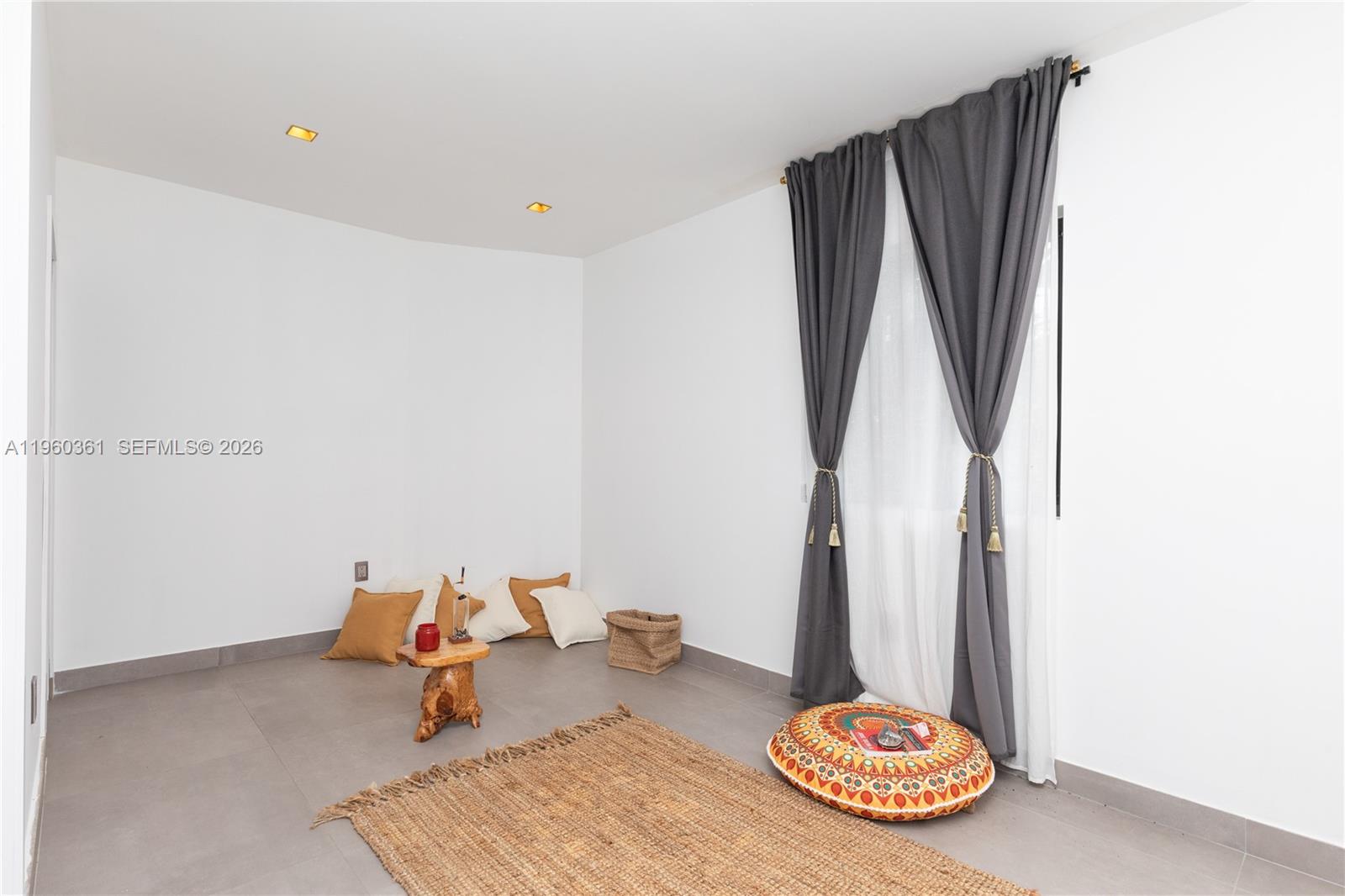 63 Southwest 31st Road Miami, FL 33129 - Photo 31 of 38