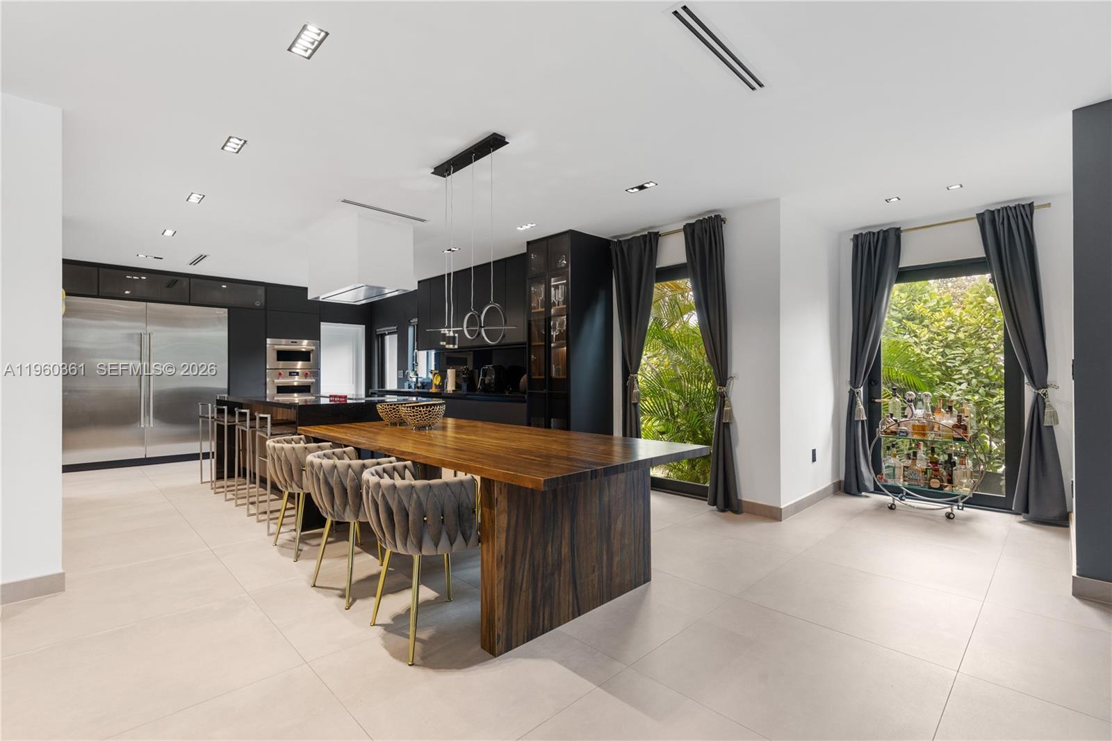 63 Southwest 31st Road Miami, FL 33129 - Photo 9 of 38