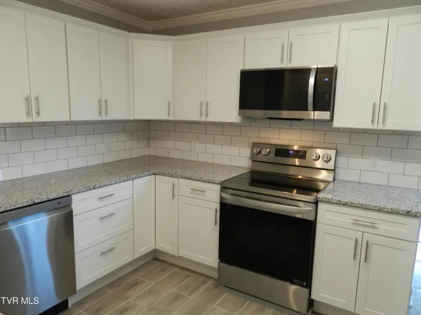 $399,000 | 460 Park Street, Gate City, VA 24251