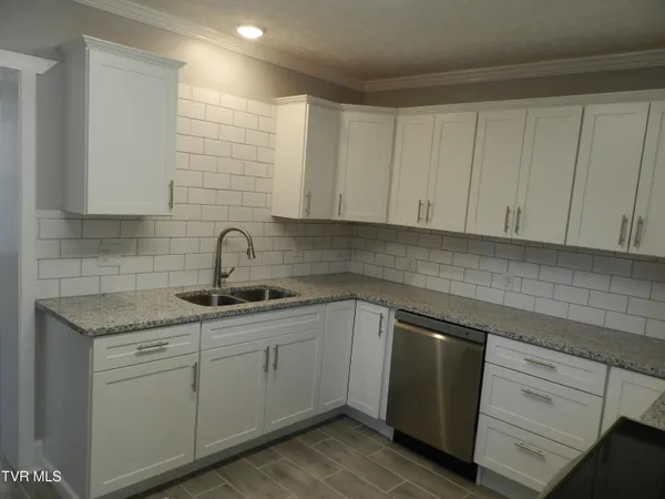 $399,000 | 460 Park Street, Gate City, VA 24251