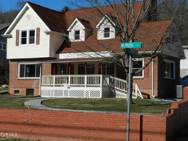 $399,000 | 460 Park Street, Gate City, VA 24251