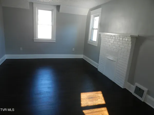 $399,000 | 460 Park Street, Gate City, VA 24251